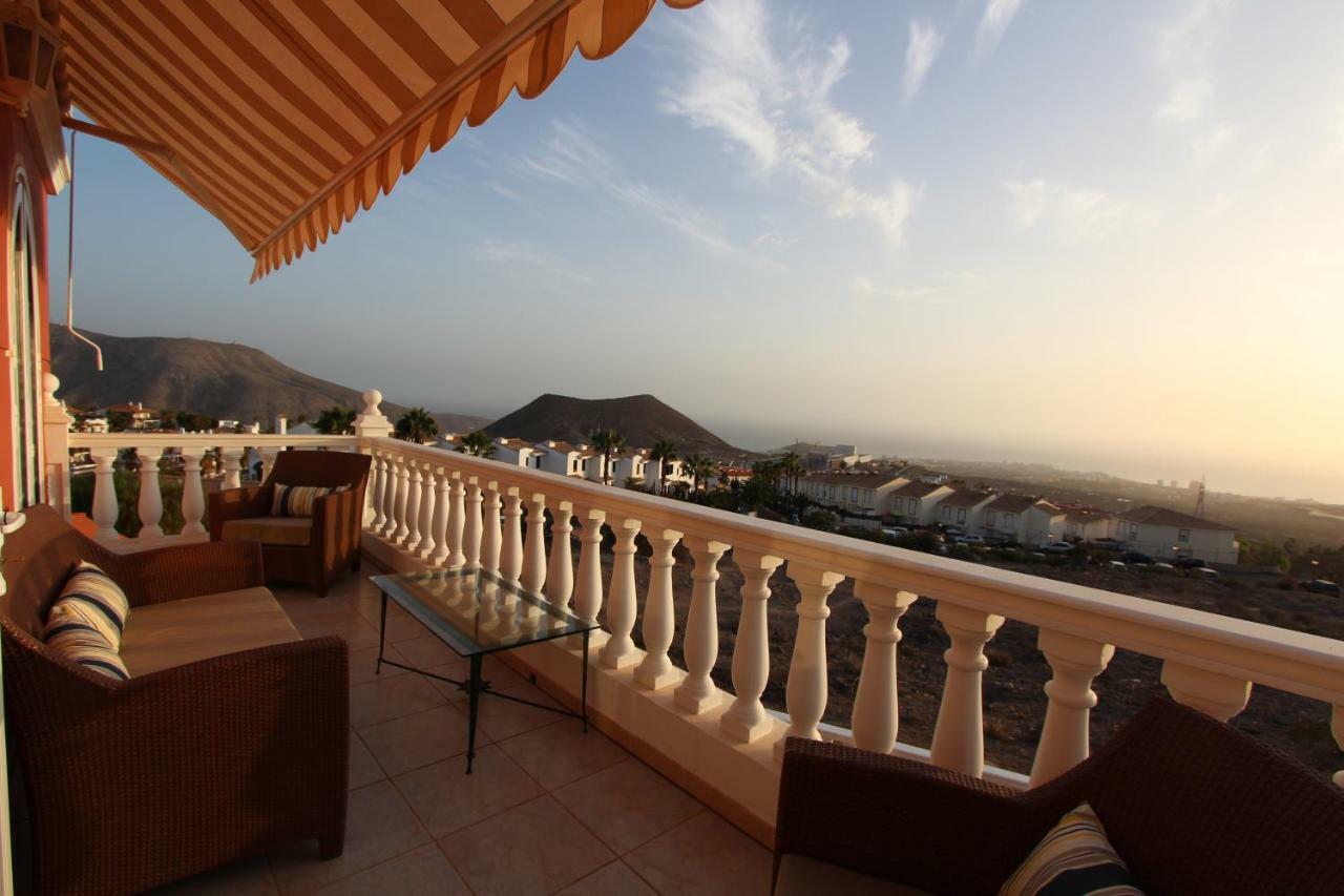 Vivatenerife - Villa With Pool, Jacuzzi And Sea View Chayofa Exterior foto